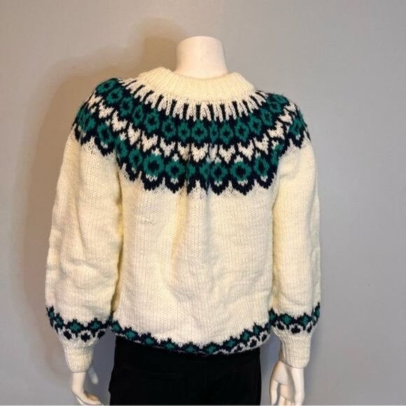 Hand Knitted Cream Green Fair Isle Jumper Sweater Size M-L - Picture 2 of 7